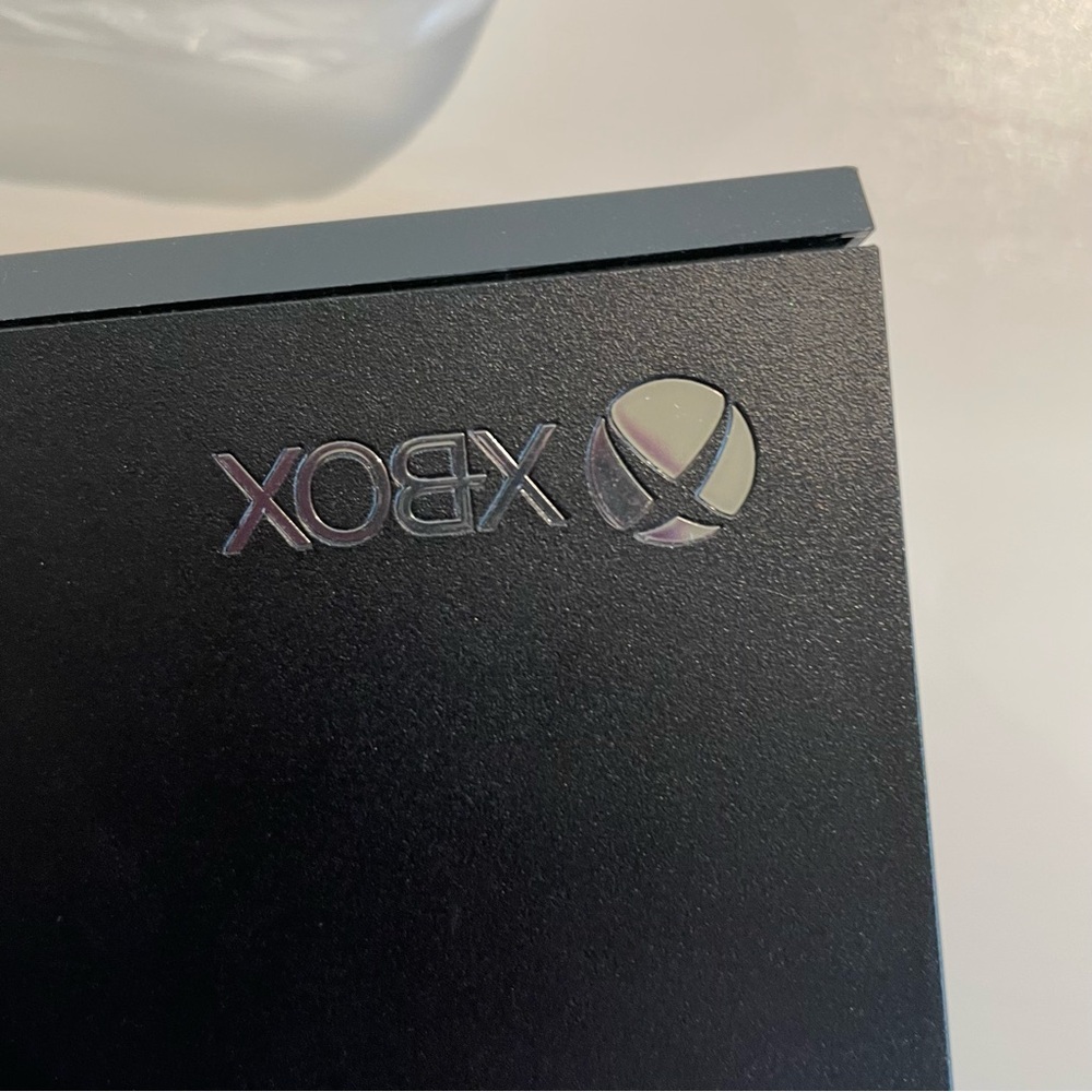 Xbox One Console Model 1540 Bundle Controller Headphones Headset TESTED WORKING - Picture 15 of 16